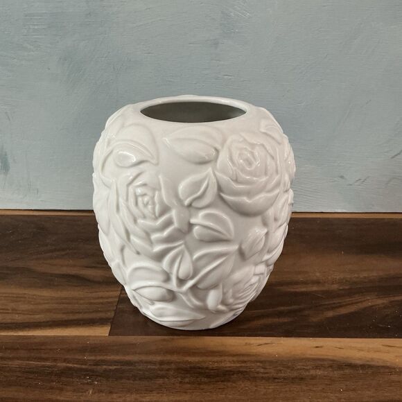 Other - Germaine Monteil Porcelain Ginger Jar Or Vase White Repousse Roses & Vines Japan
